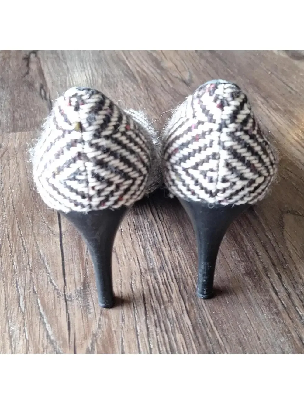 Kate Spade Black and White Tweed Square Toe Heel Size 6.5